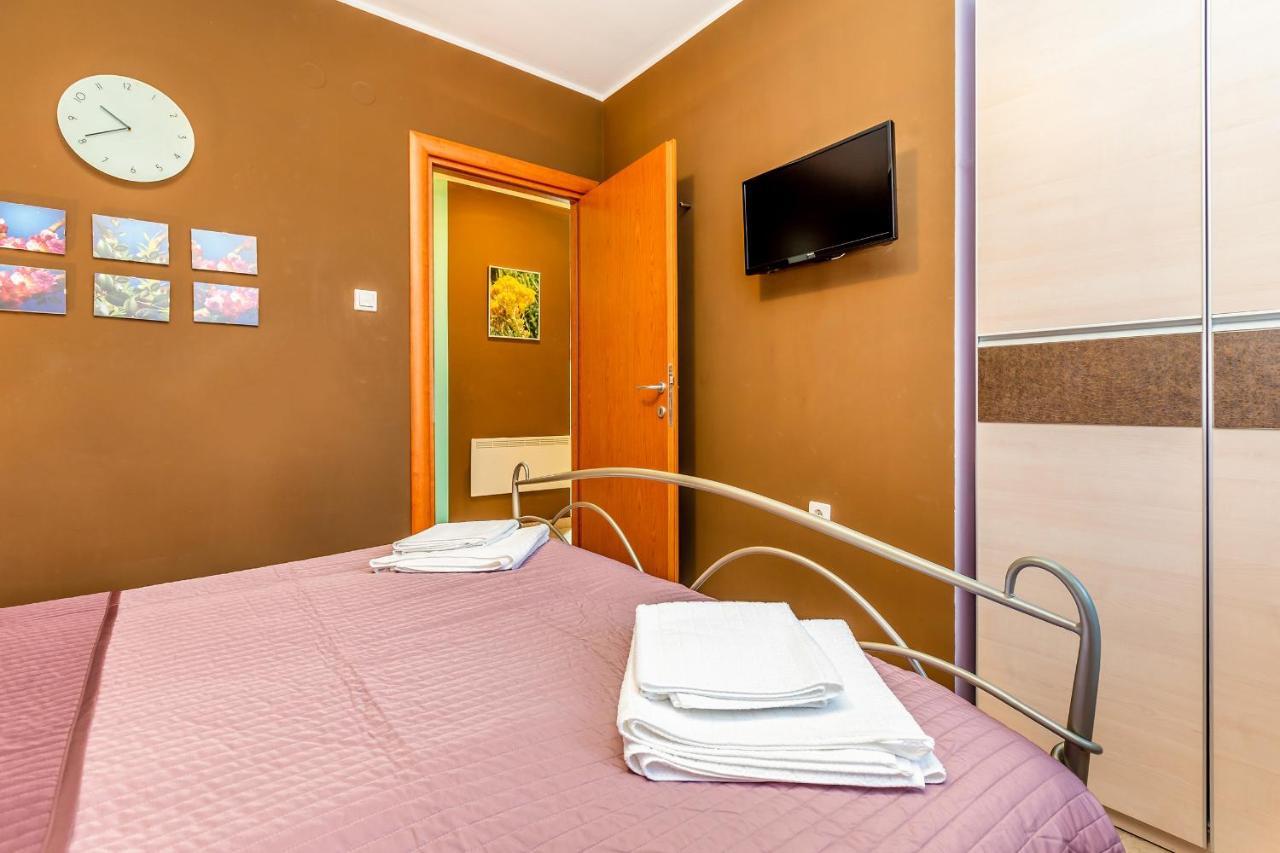 Ferienwohnung SunFun Čižići Exterior foto